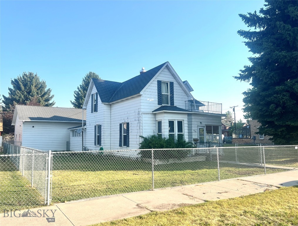 325 S Railroad Avenue, Dillon