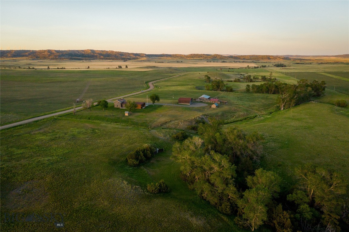802 Deadmans Canyon Road, Reed Point