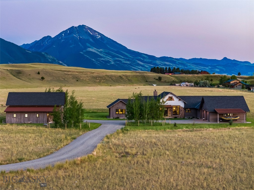 10 Brown Pony Trail, Livingston