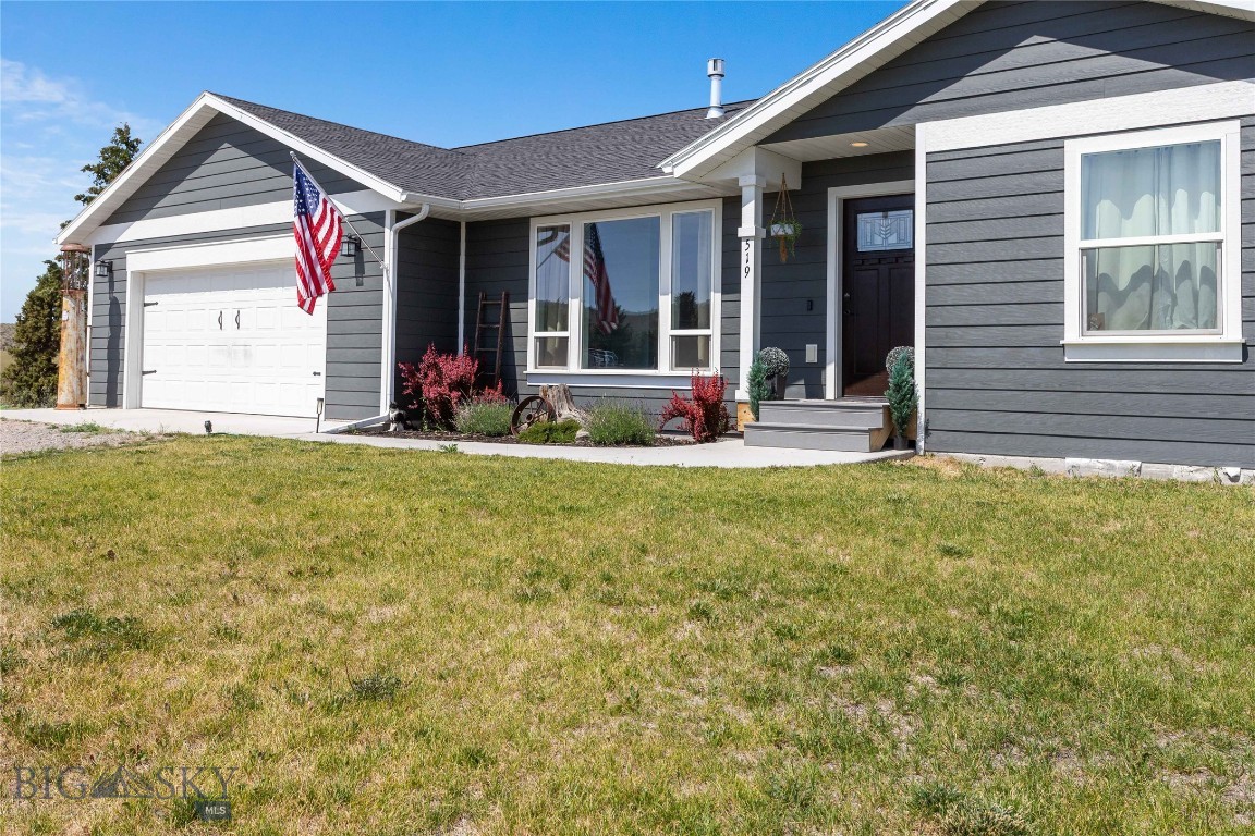 519 Lupine, Rocker