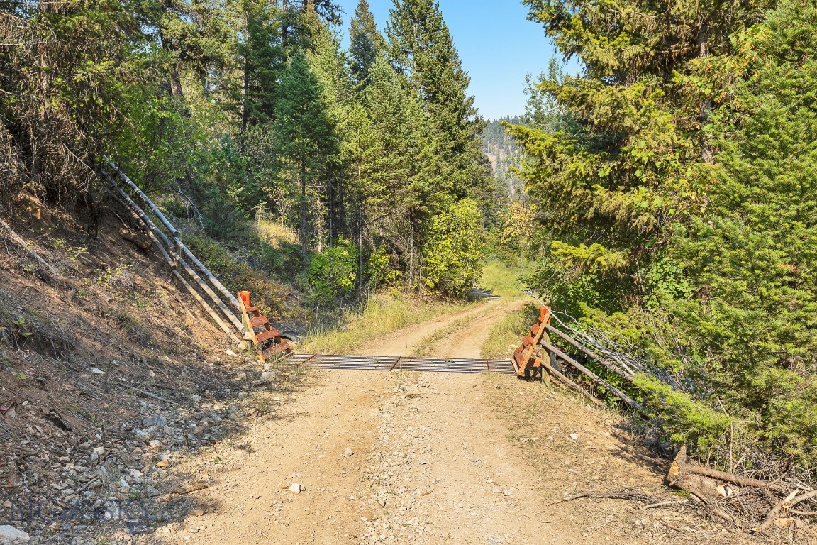 6300 Camas Creek Road, Bonner