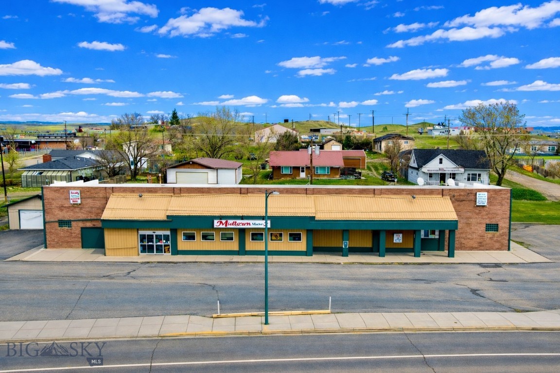 207 3rd Street NE, Harlowton, Montana