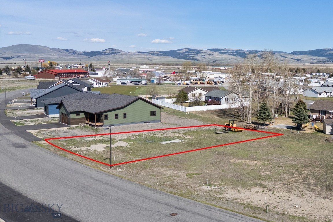 802 Sagebrush Lane, Deer Lodge