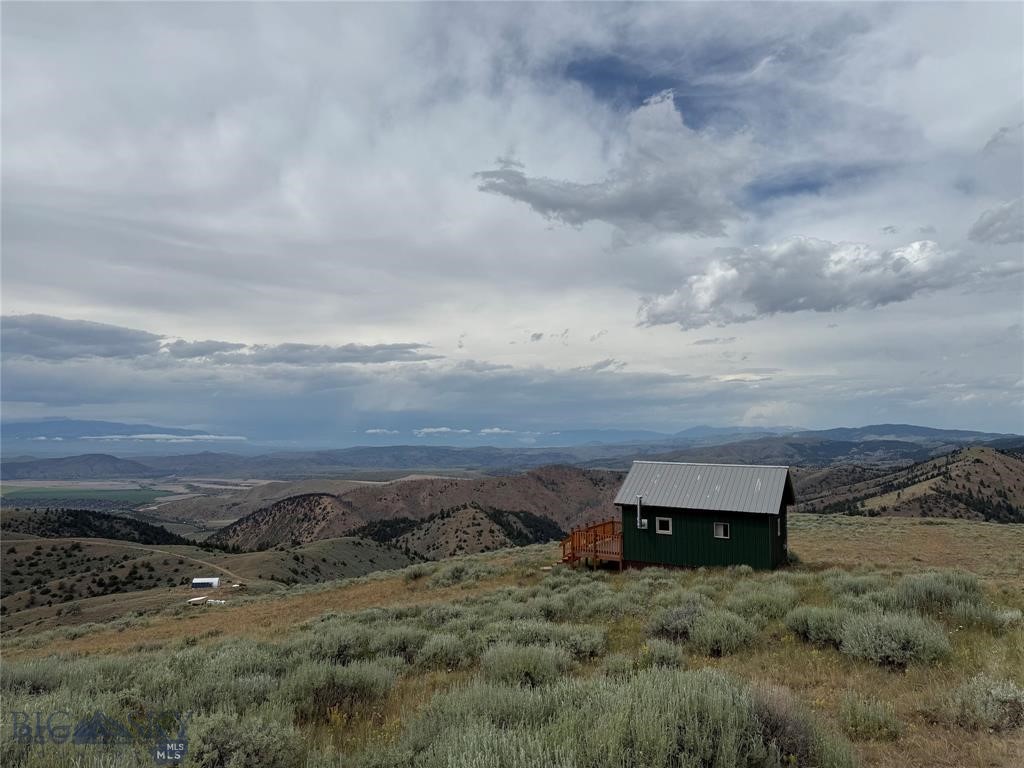 357 Pole Gulch Road, Three Forks, Montana