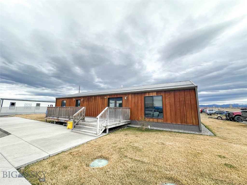 4498 Jackrabbit Lane Bldg 2, Belgrade, Montana