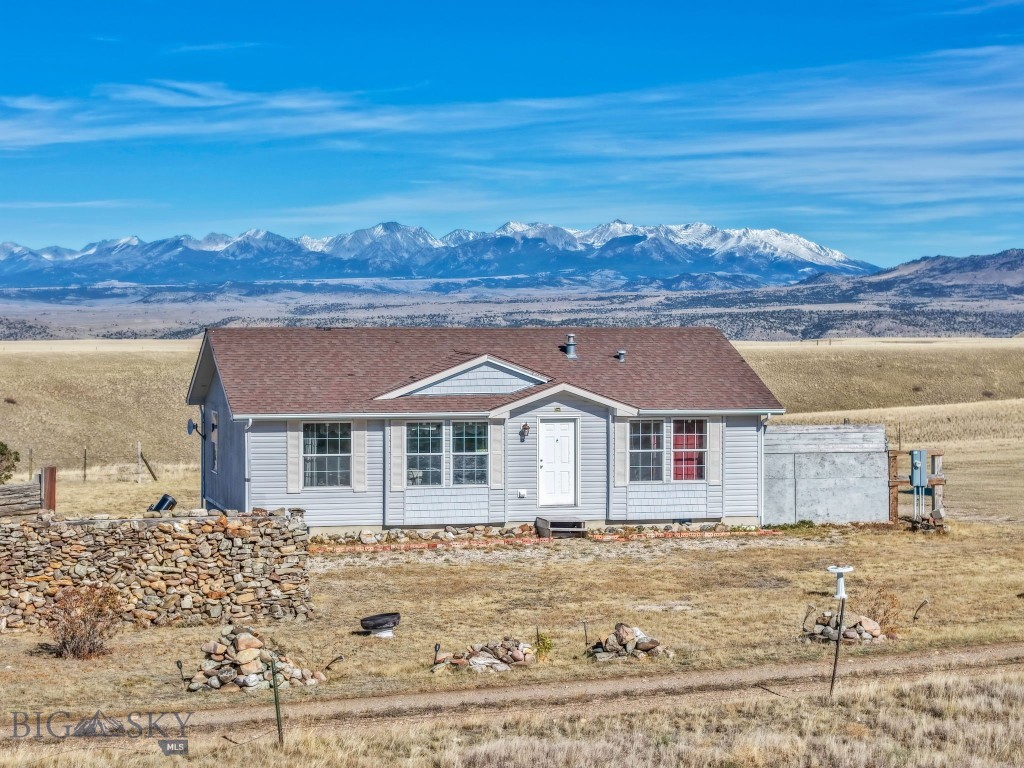 95 Chicken Creek, Livingston, Montana