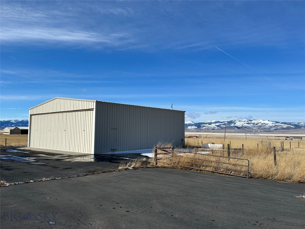 Lot 22-A2 Shining Mountains Airpark, Ennis, Montana