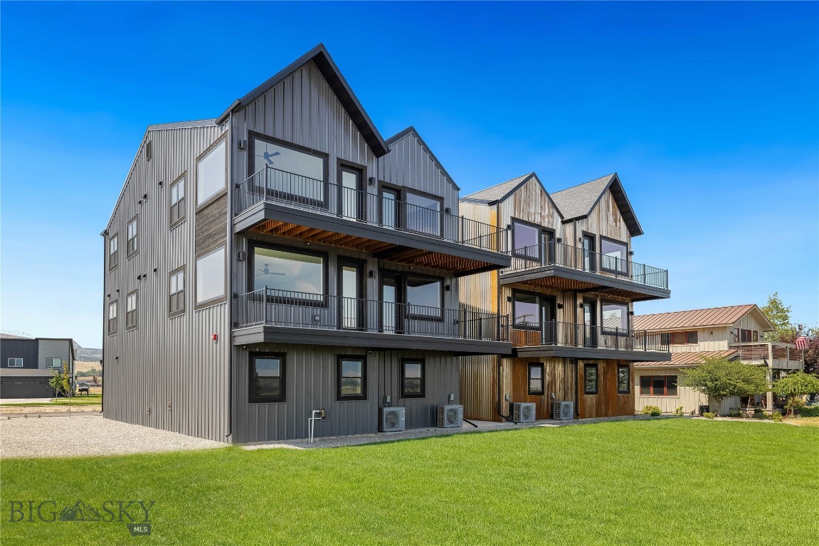 450 Loomis Way A, Ennis