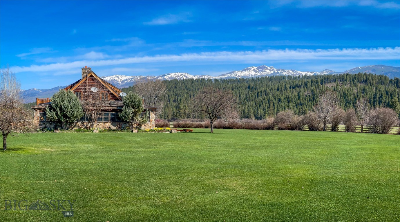 31255 Ninemile Road, Huson