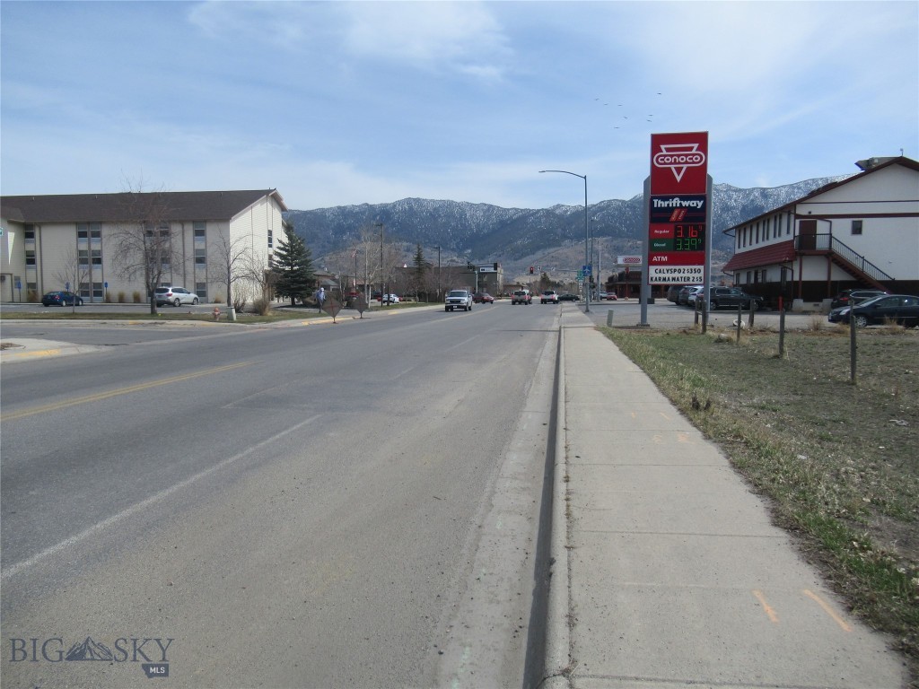 1830 Holmes, Butte