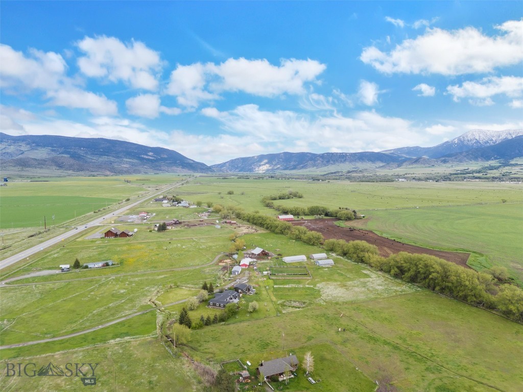 4314 US Highway 89 S, Livingston