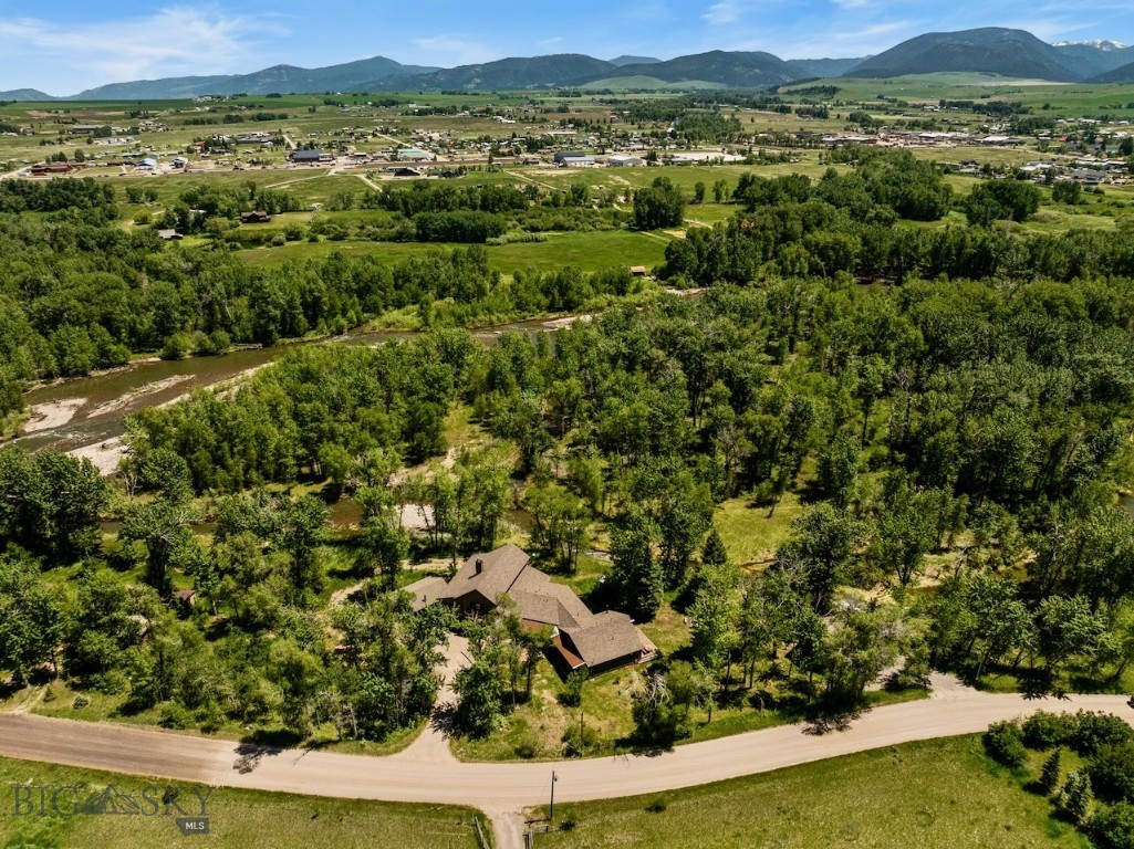 12640 Axtell Gateway Road, Gallatin Gateway
