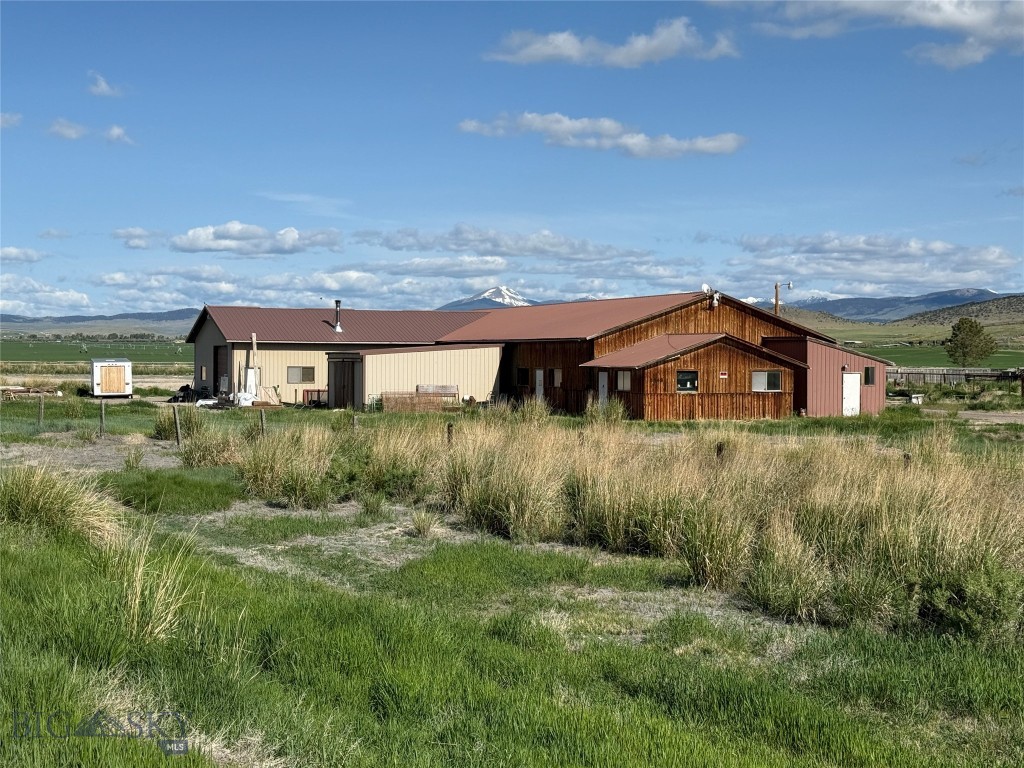 1548 MT Highway 278, Dillon