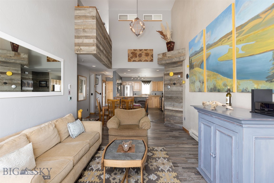 15 Spotted Fawn Court, Big Sky