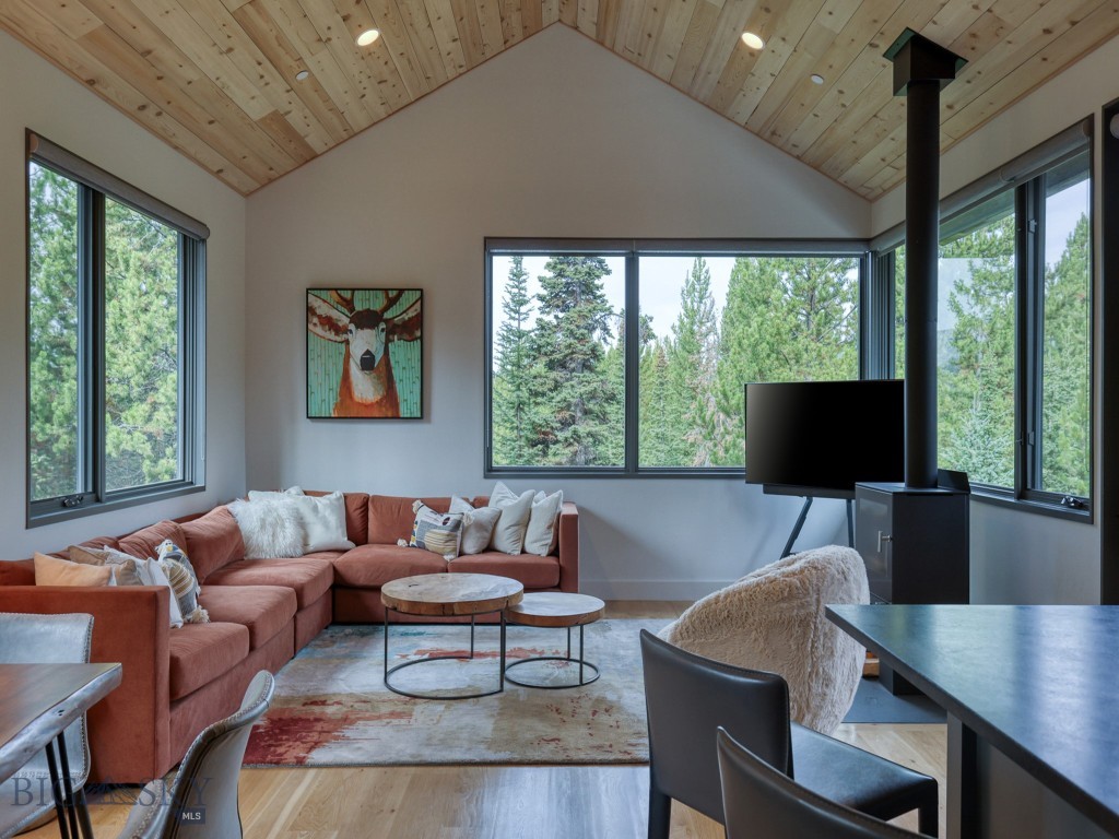 4 Lakewood Drive, Big Sky