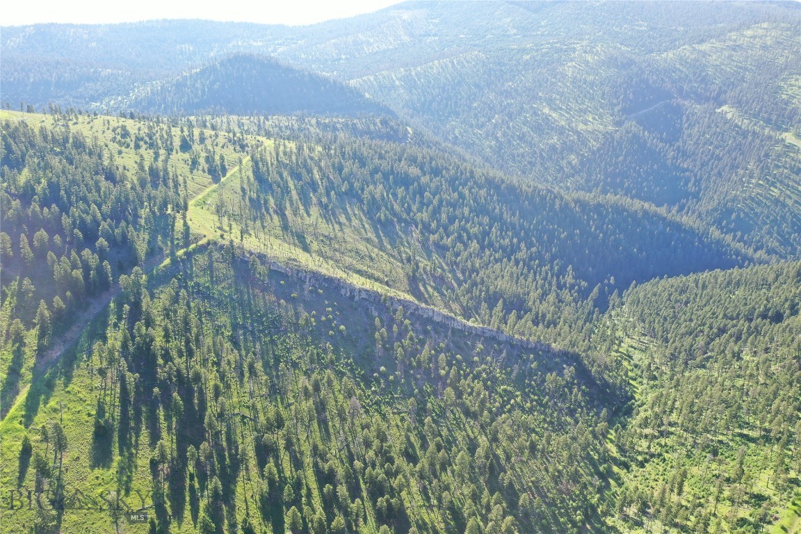 5 Tract, Garnet Range, Drummond