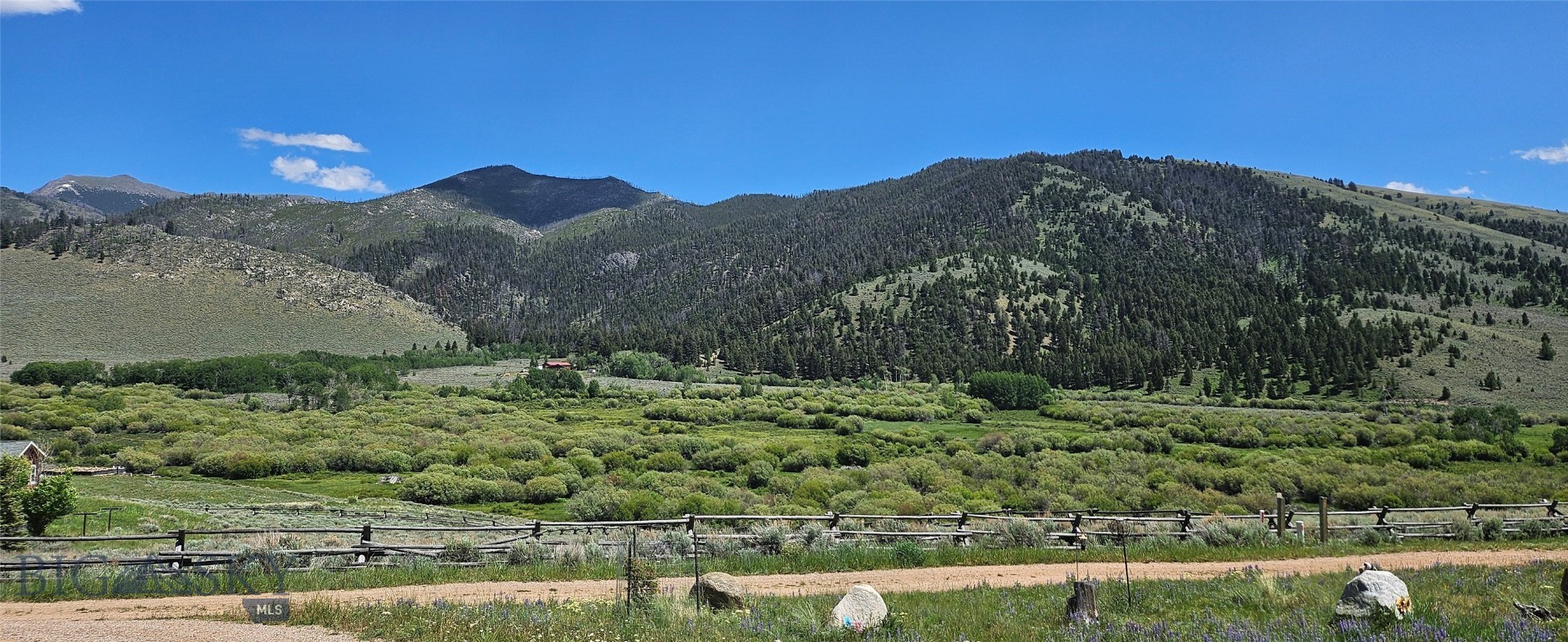 950 White Creek, Polaris