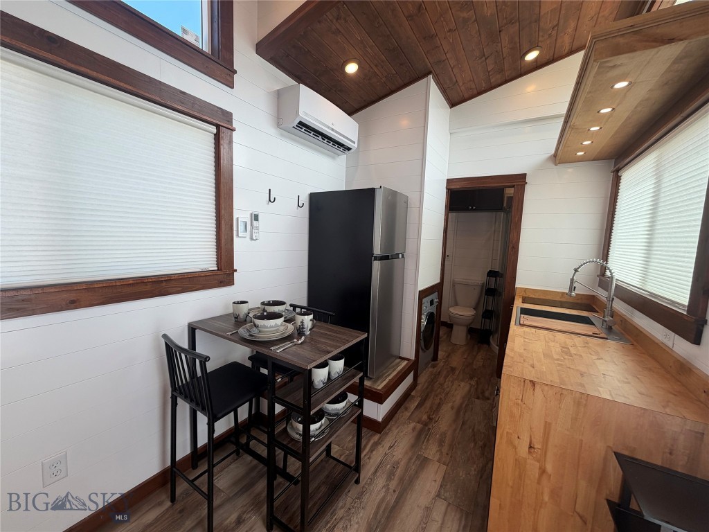306 E Larime Street, White Sulphur Springs