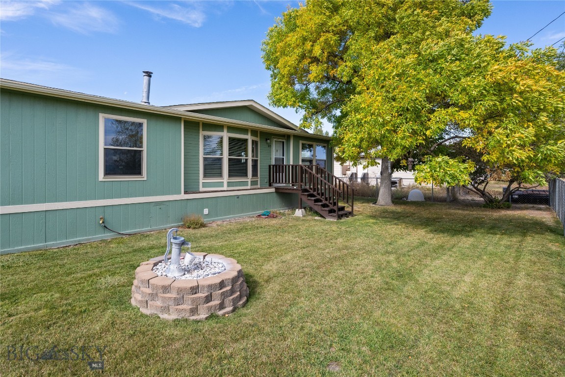 325 N Oliver Lane, Dillon