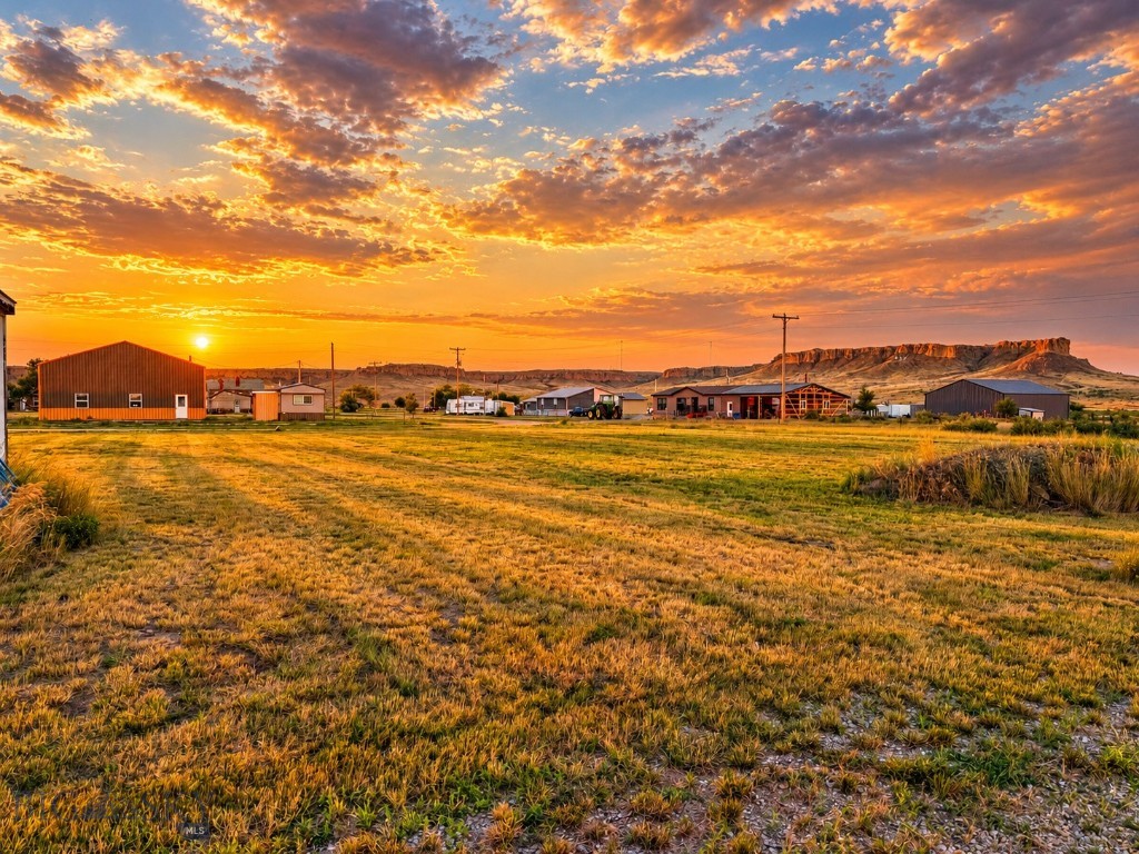 305 S Teigen, Winnett, Montana