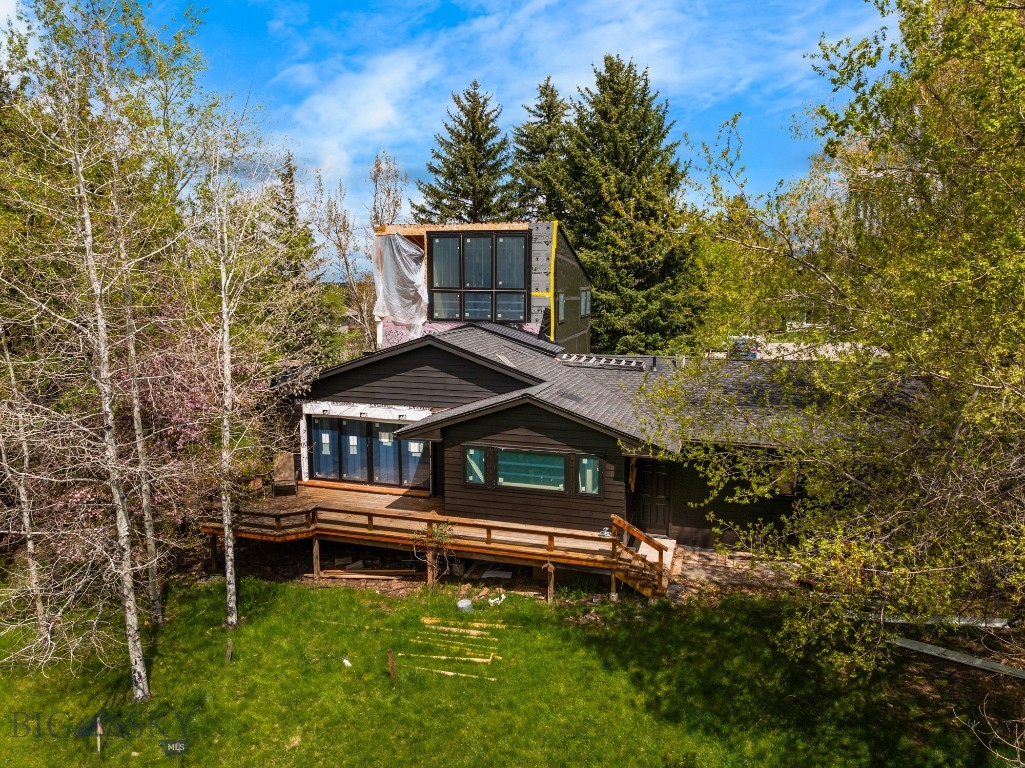 8454 Goldenstein Lane, Bozeman, Montana