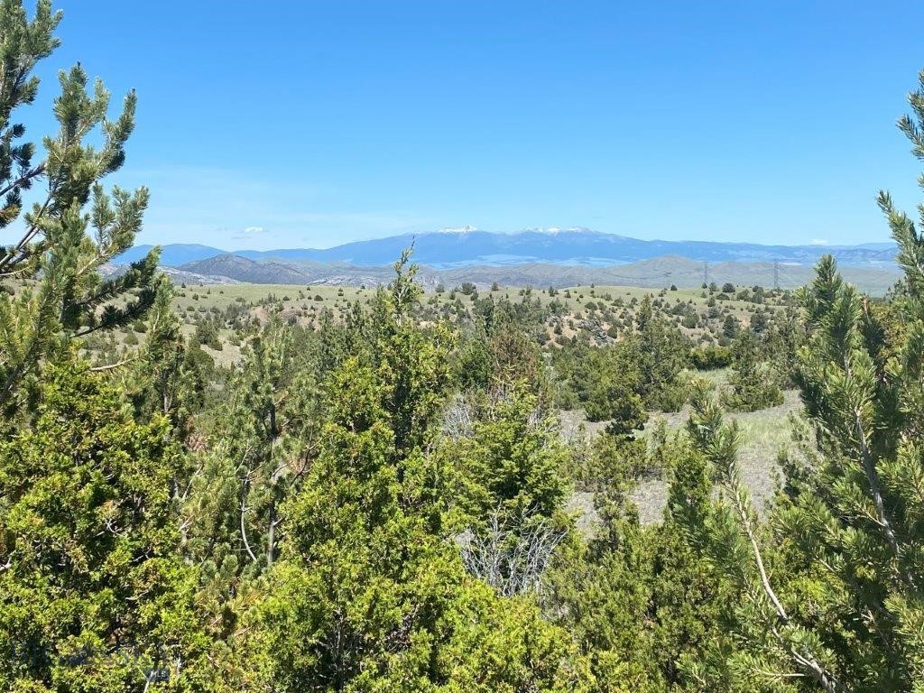 18 Keating Gulch Road, Radersburg