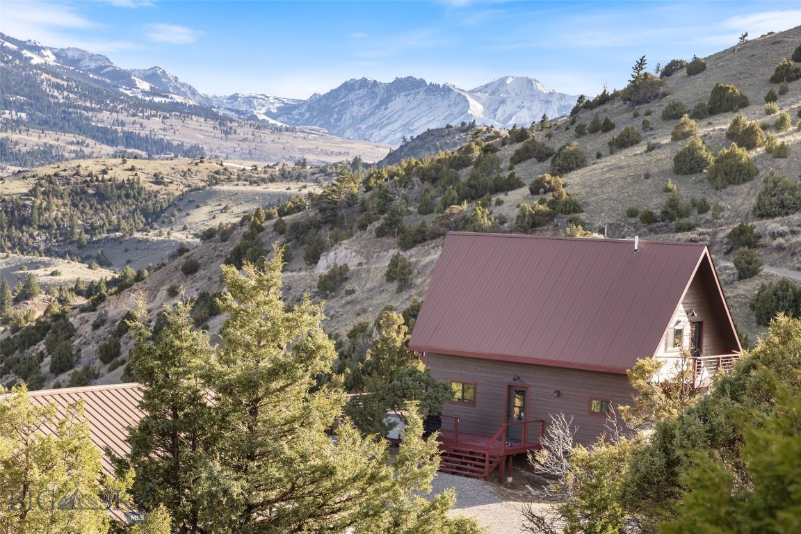 110 Rock Creek Road S, Emigrant