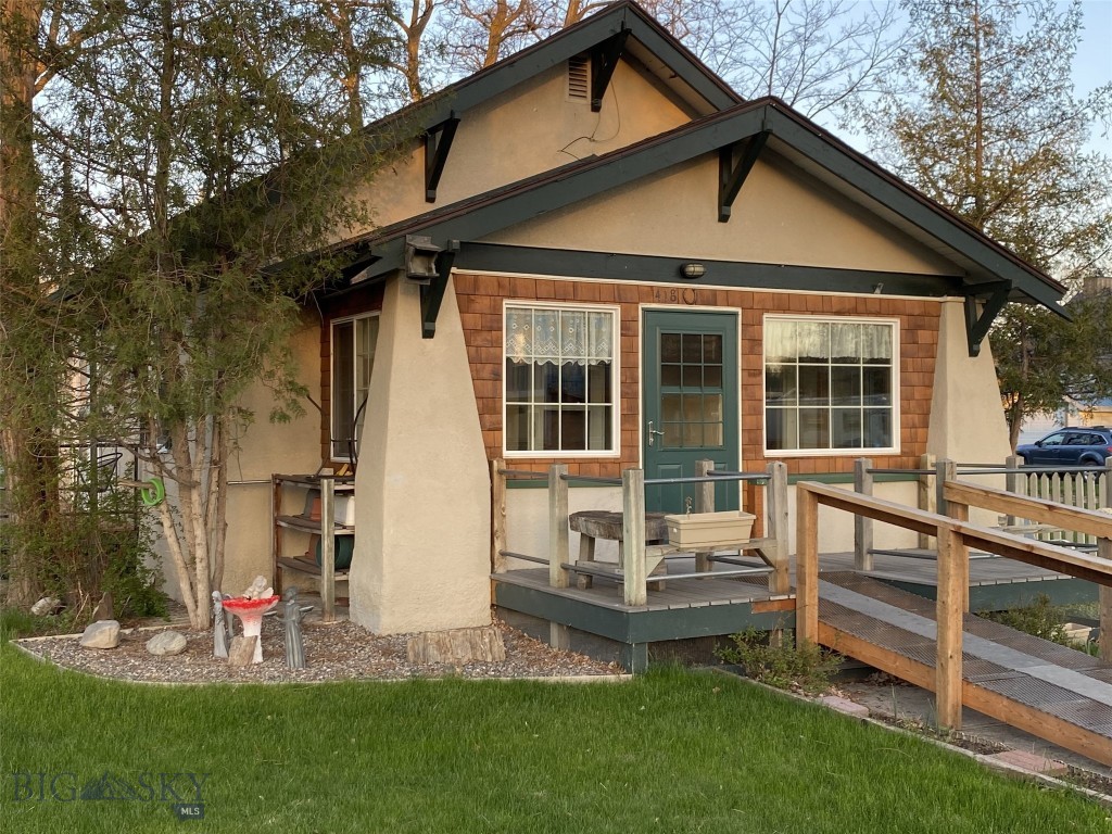 418 S I Street, Livingston, Montana