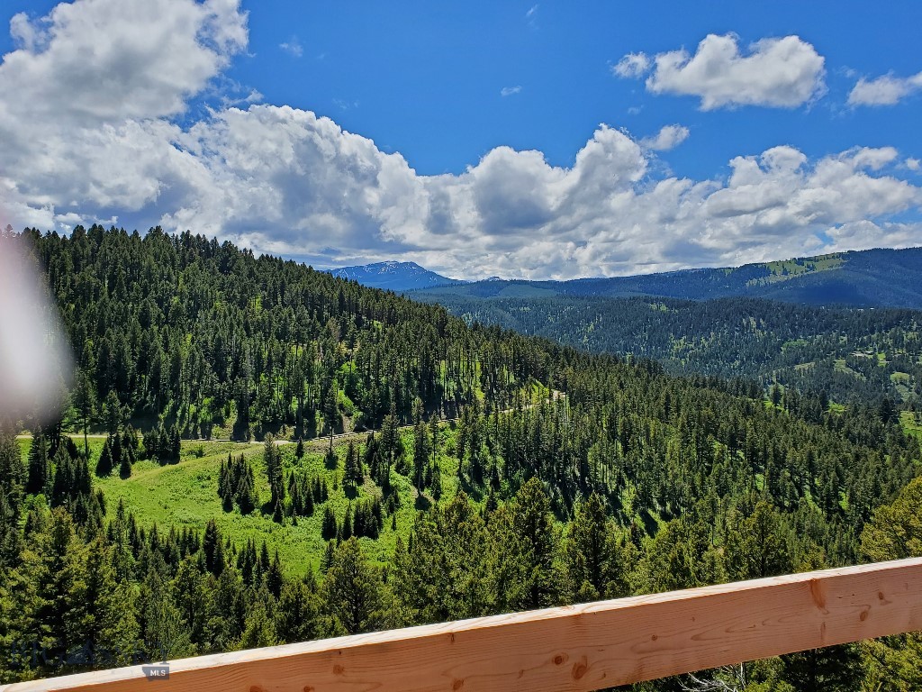 505 Center Hill Road, Bozeman