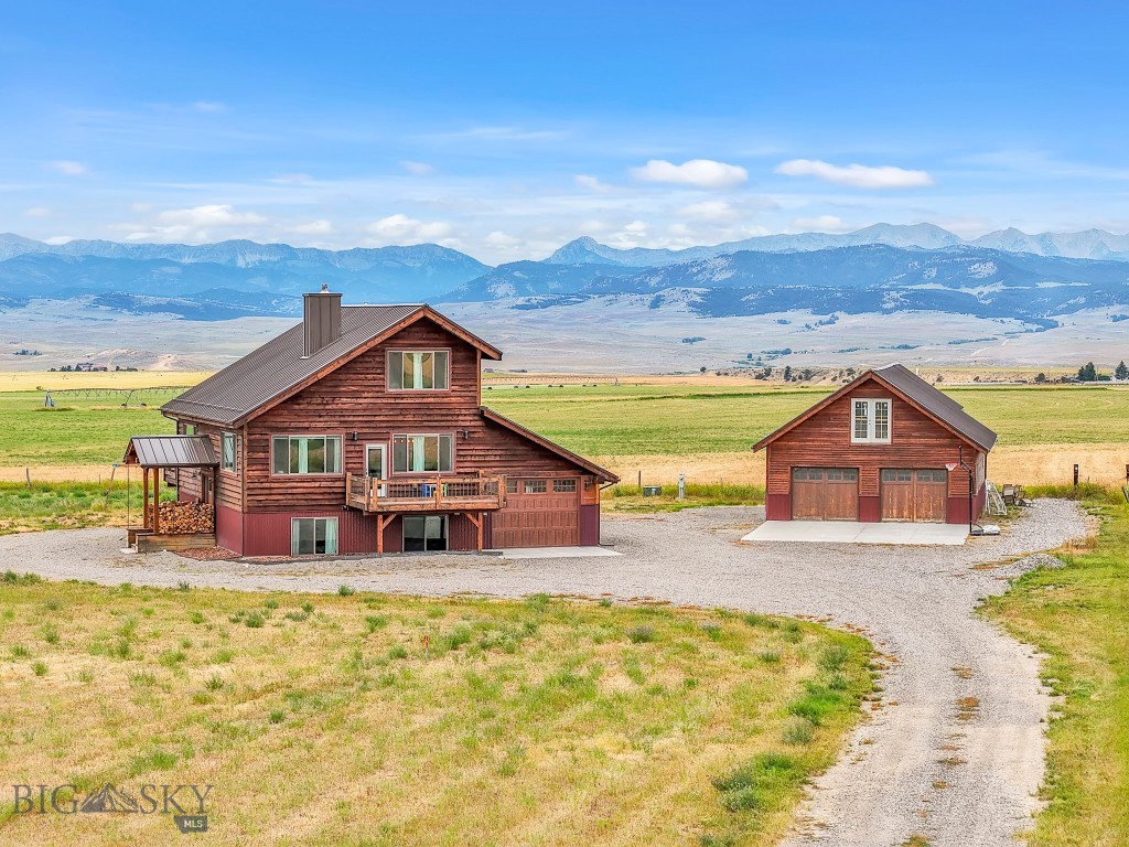 217 Cottonwood Bench Road, Clyde Park