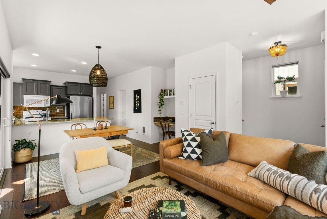 355 Water Lily, Bozeman