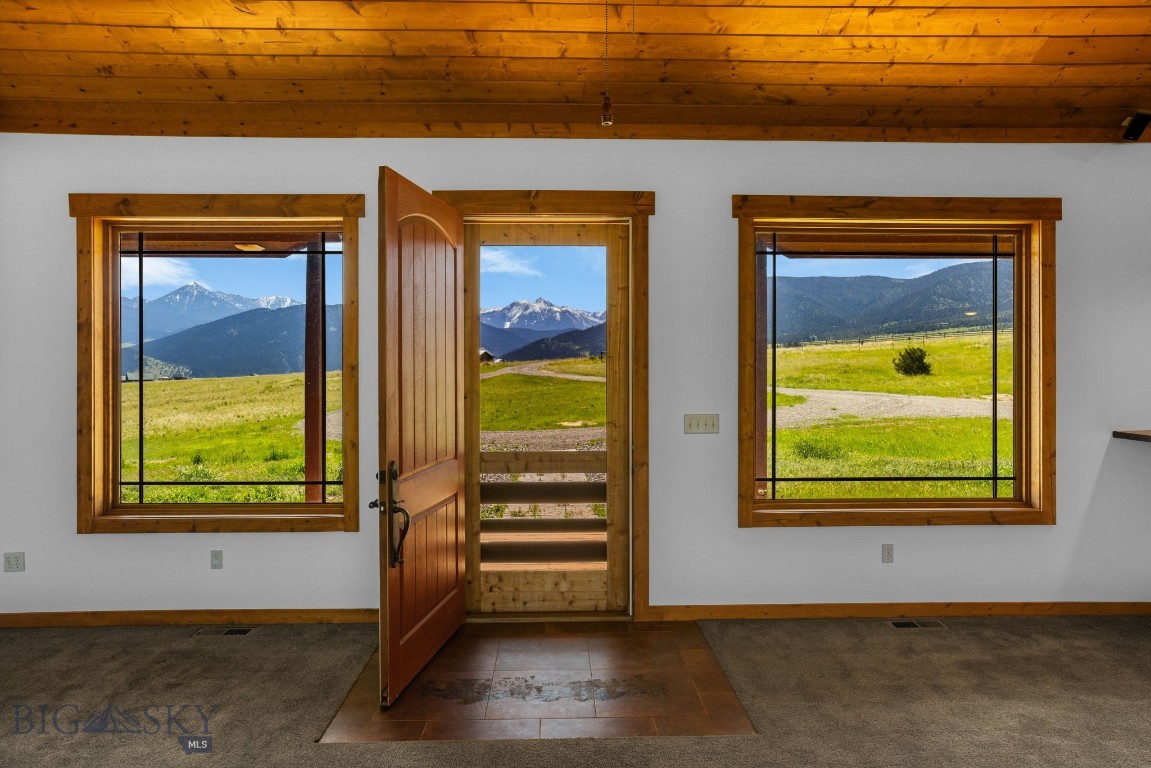 15 Painted Lance Trail, Livingston