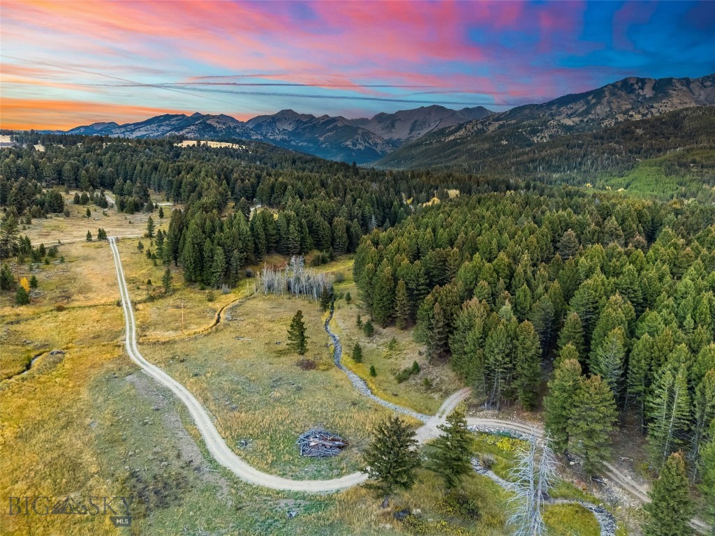 572 Upper Cottonwood Road, Wilsall
