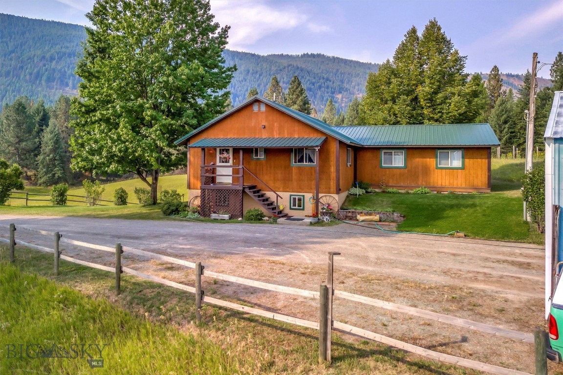 708 Johnson Lane, Superior