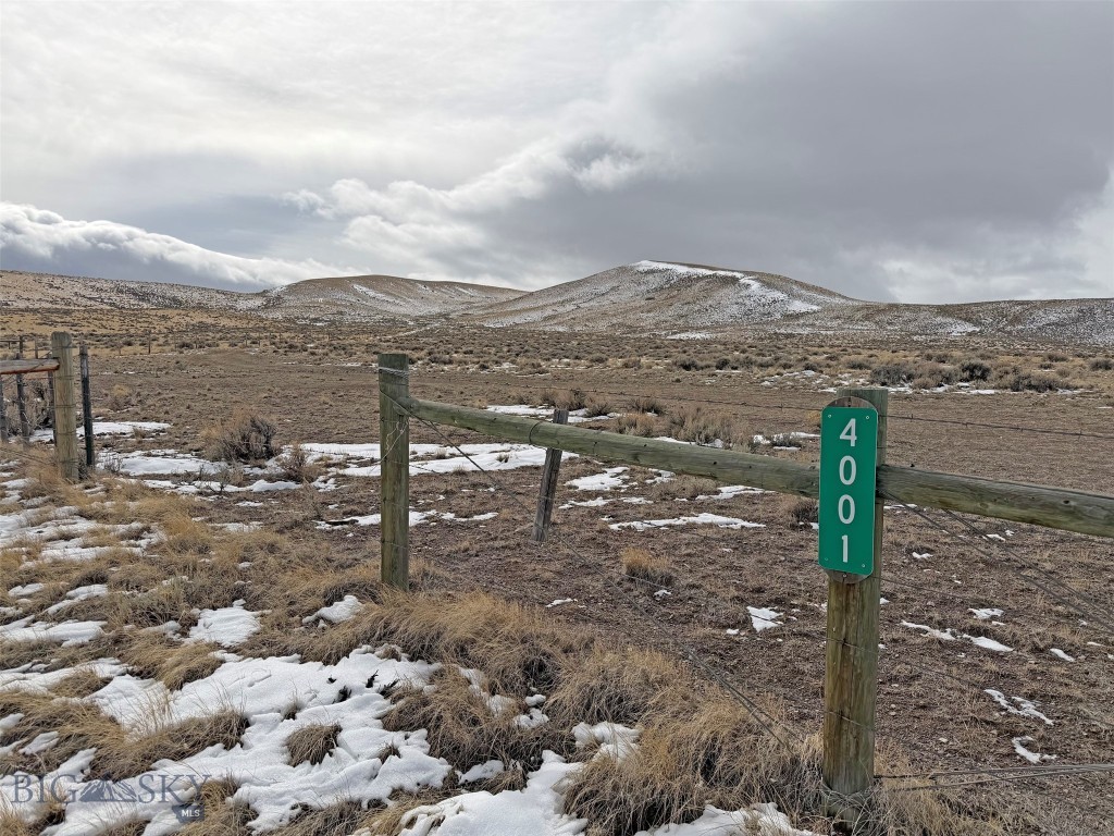 4001 Adams Lane, Dillon