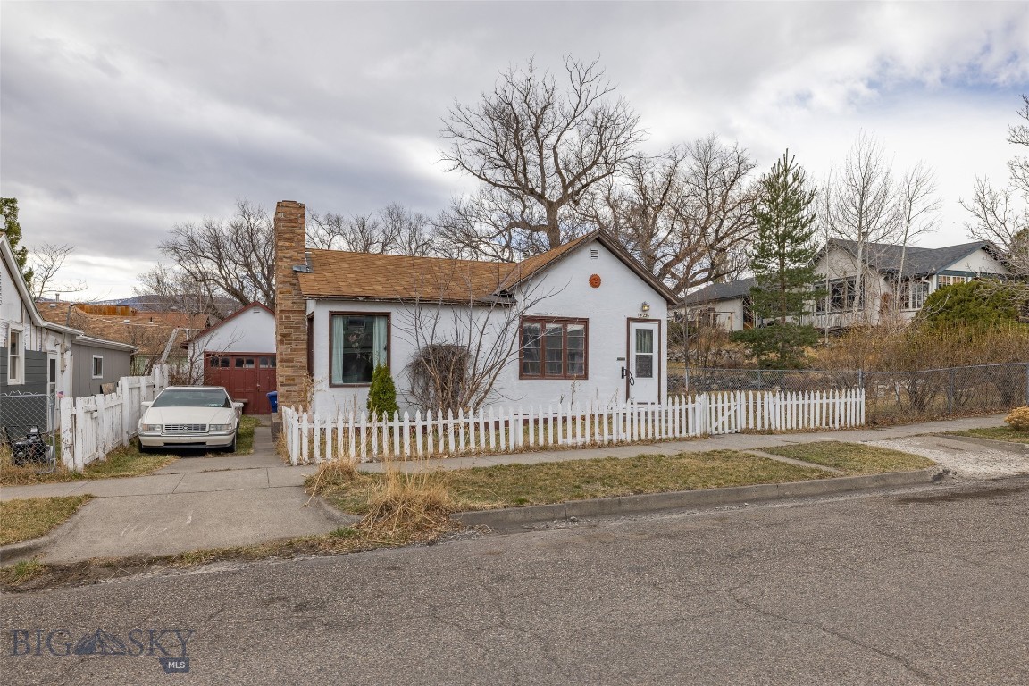 226 S E Street, Livingston, Montana