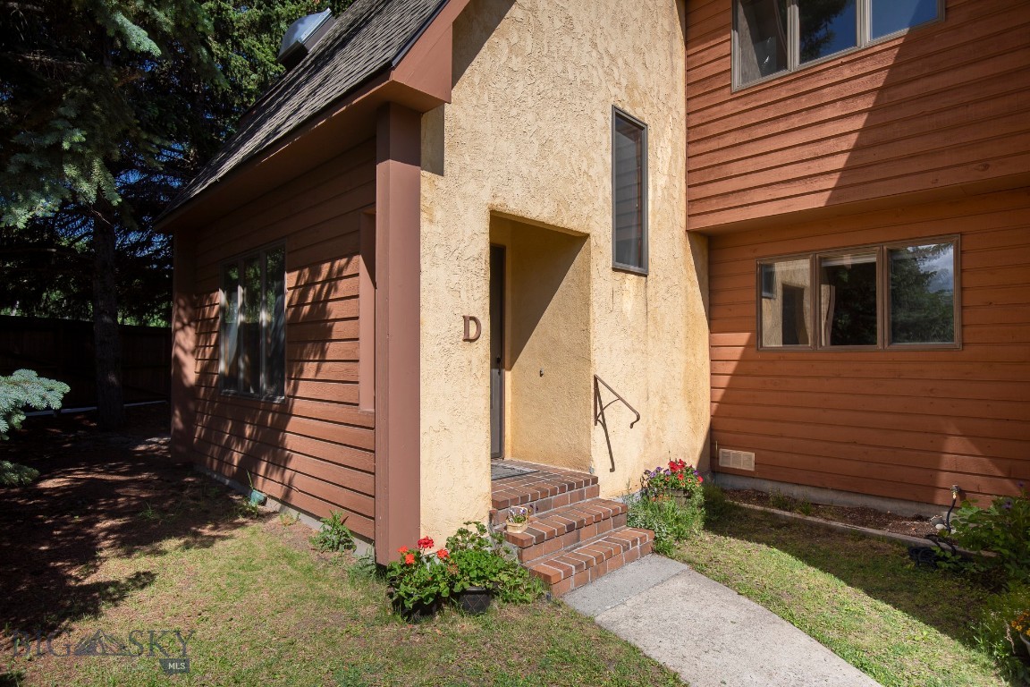 1811 S Black Avenue D, Bozeman