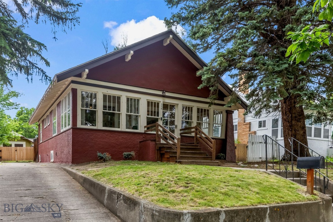 114 S 8th Street, Livingston