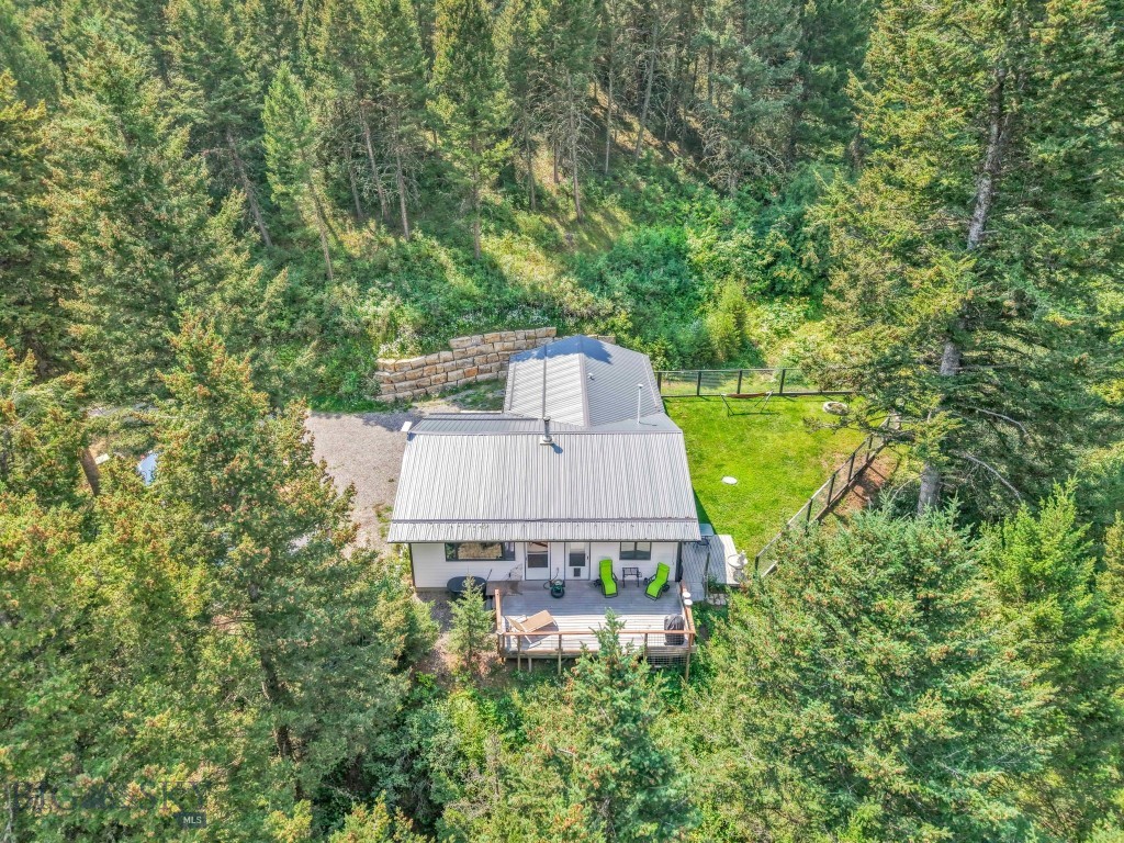 80 Lake Drive, Livingston