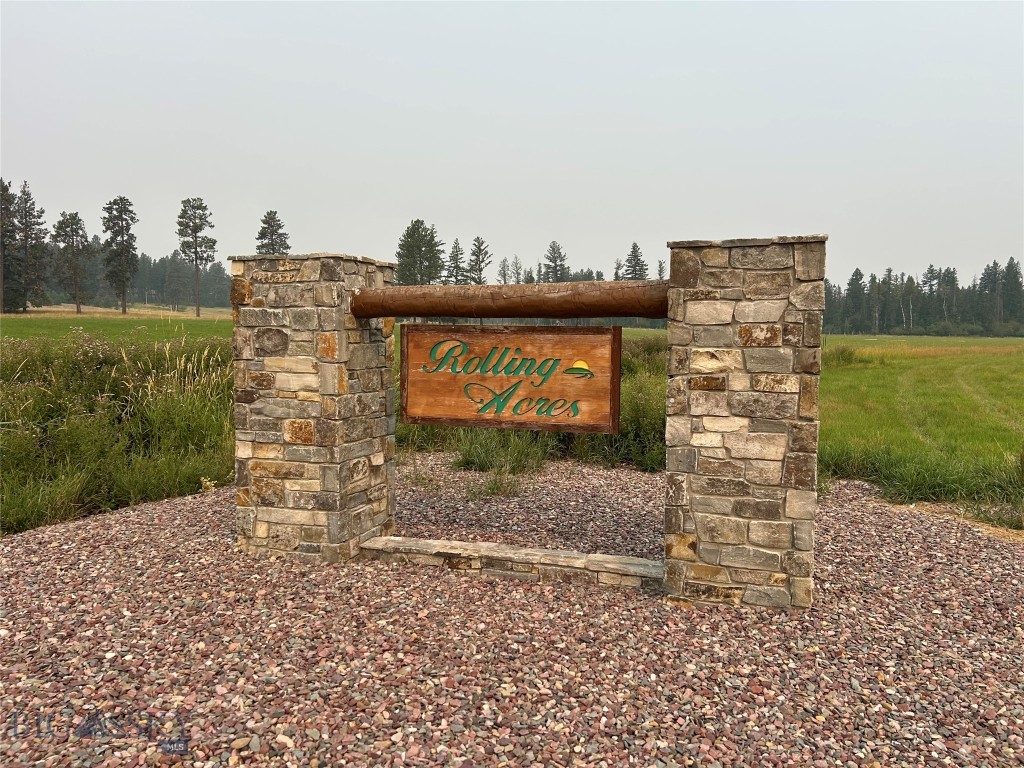 211 Patriots Lane, Columbia Falls, Montana