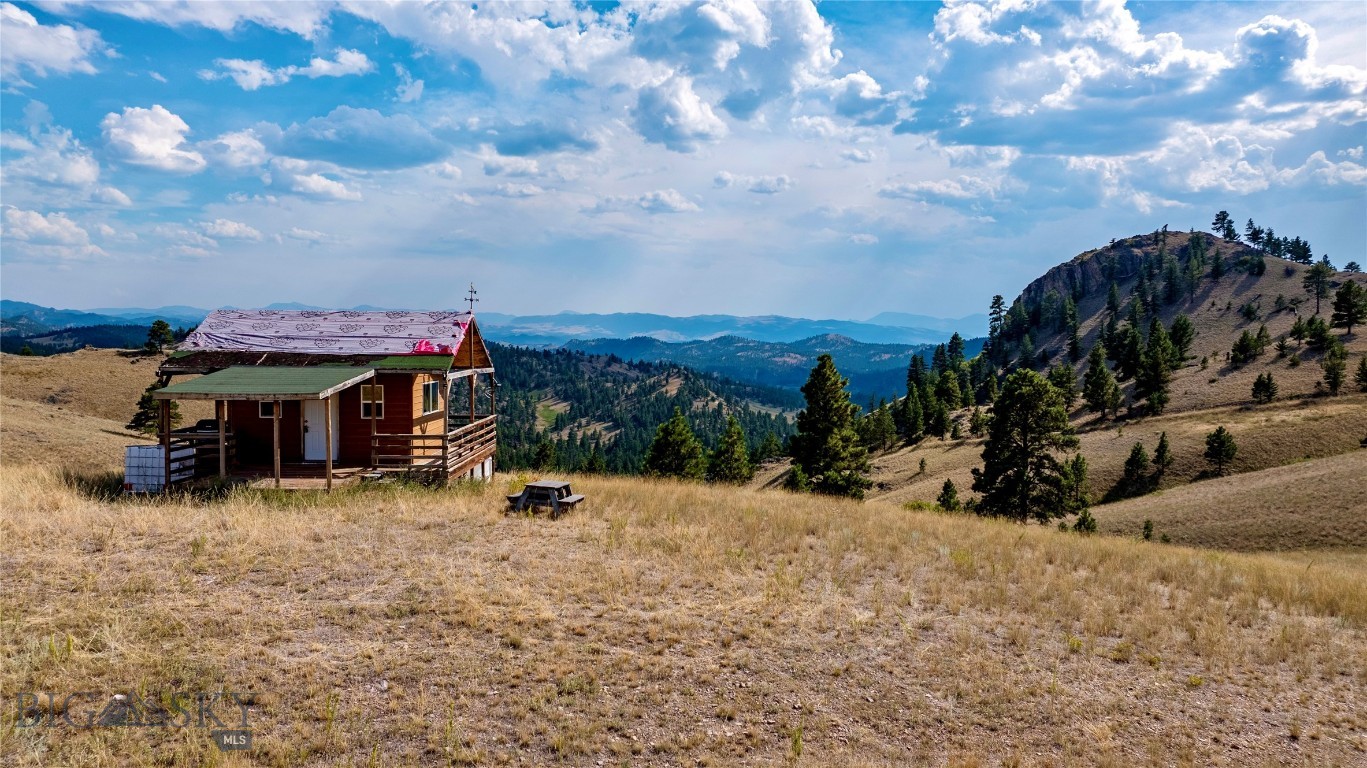 64 Lookout Point, Cascade