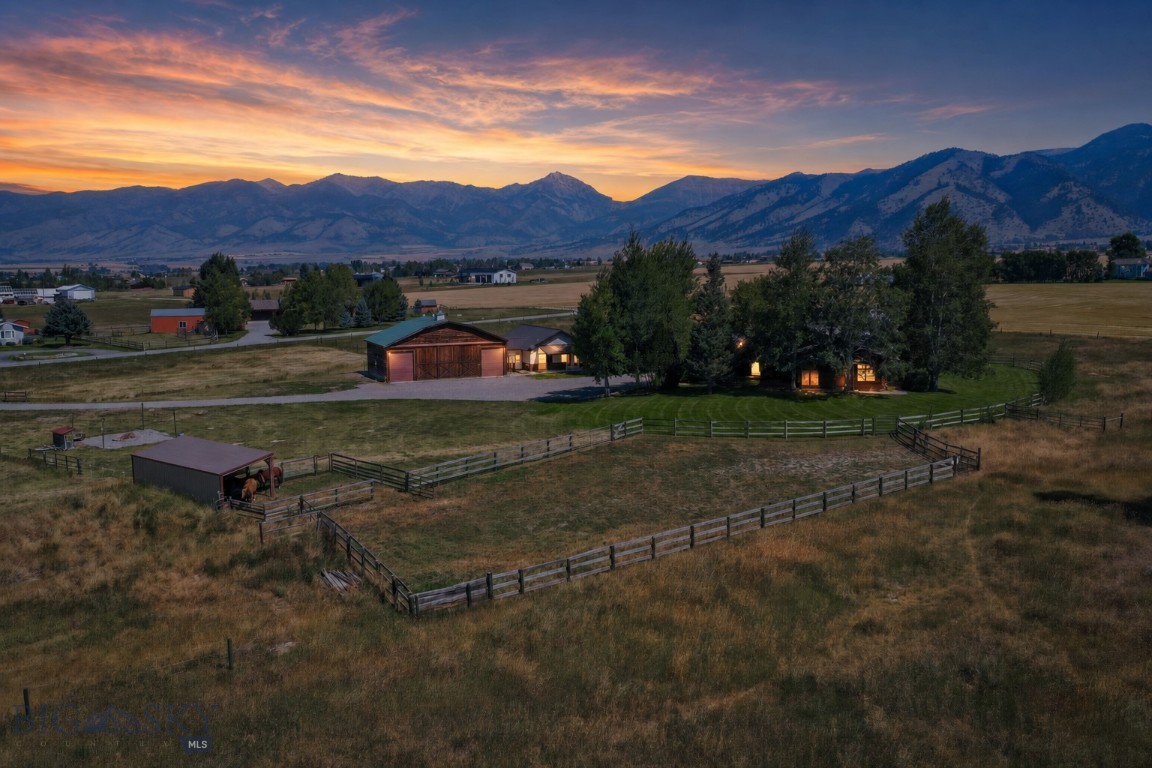 6070 Springhill Road, Belgrade, Montana