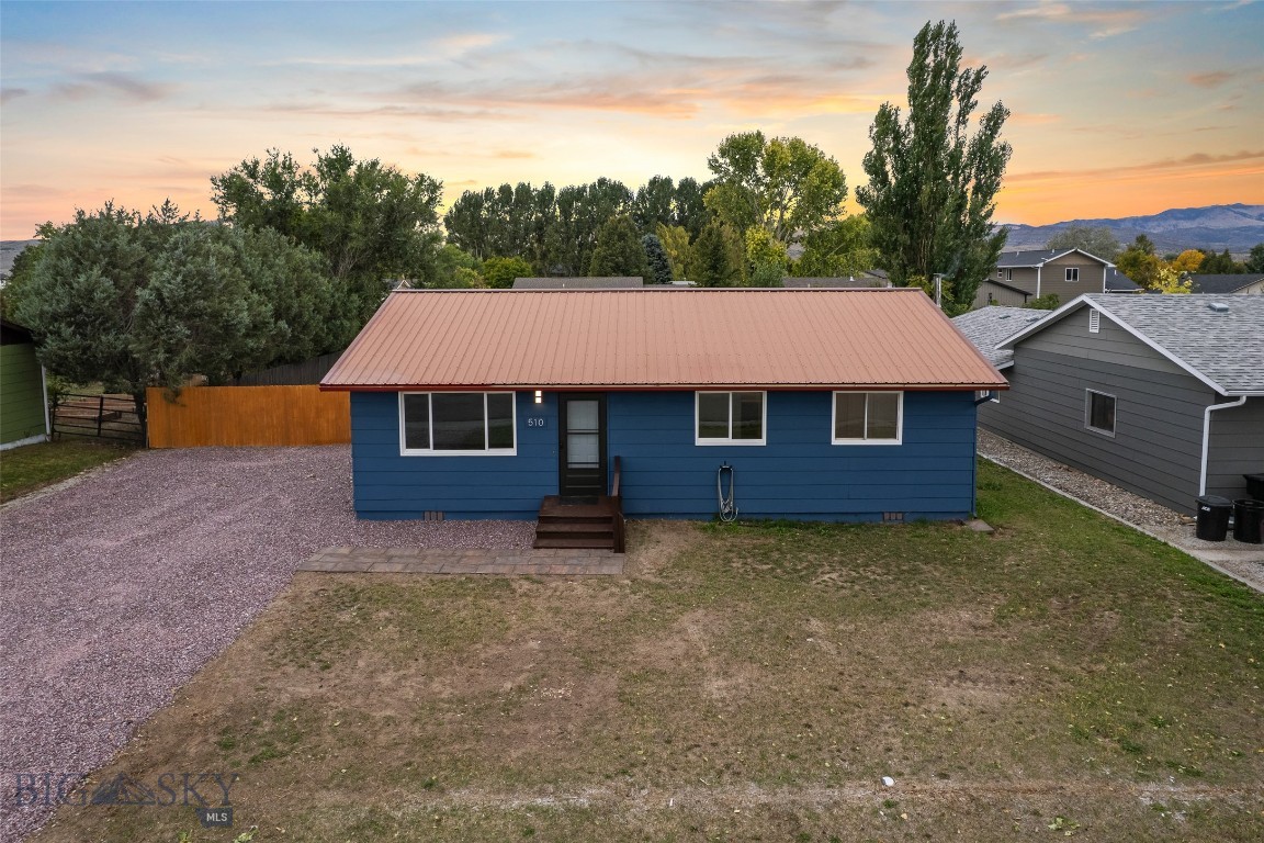510 S Cherry Street, Townsend