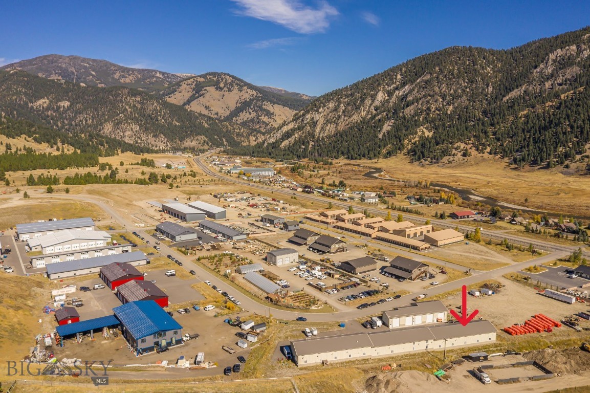 136 Running Iron Road, Gallatin Gateway
