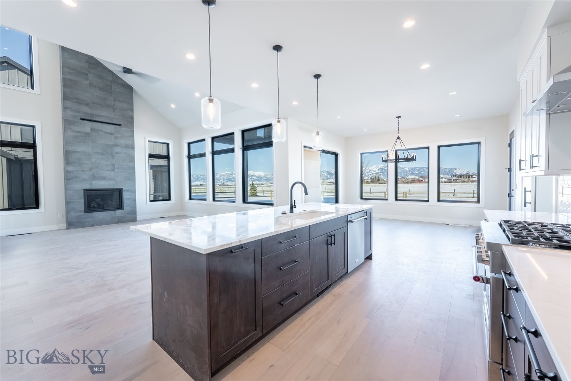 138 Creekbank Loop, Bozeman