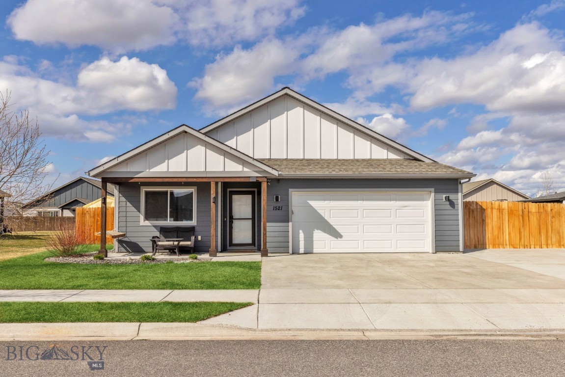 1521 Cheery Drive, Belgrade