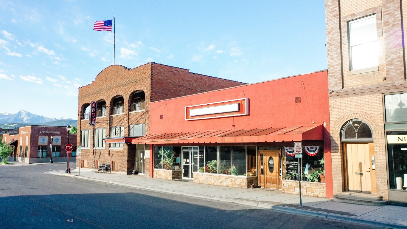 124/126 S 2nd Street, Livingston