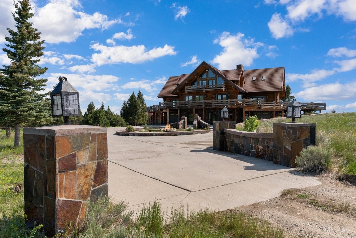 1380 Glacier View Drive, Deer Lodge