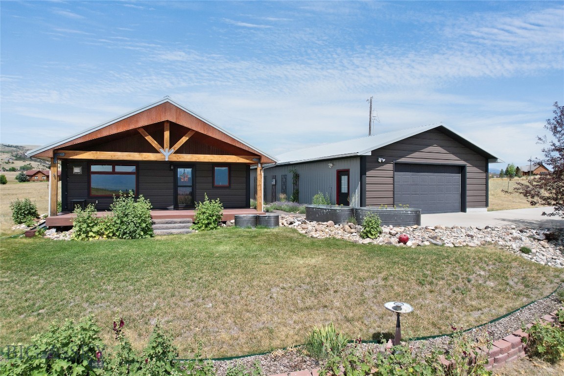 200 Shining Mountains Loop Road, Ennis