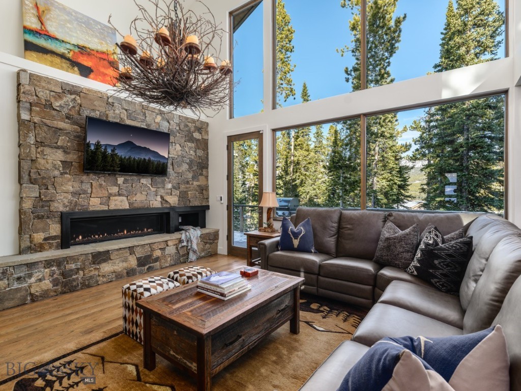 8 Alpine Bend Drive, Big Sky